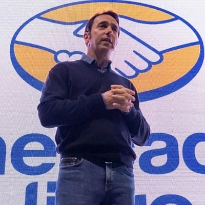 Todo dueño de pyme o emprendimiento en este 🇦🇷país, quicieramos contar con las exenciones  y ventajas que impulsan el kioskito de este ignoto empresario. Cuanto nos serviría poder sortear los problemas de la economía con la TREMENDA MANO DEL ESTADO.